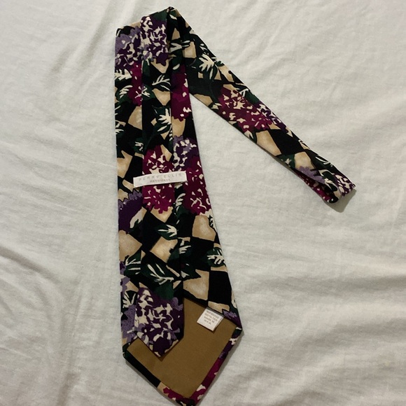 Perry Ellis 100% silk tie - Picture 9 of 9